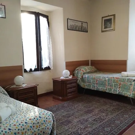Casa Regina - Francigena E Autodromo Vallelunga 2bd 1bh